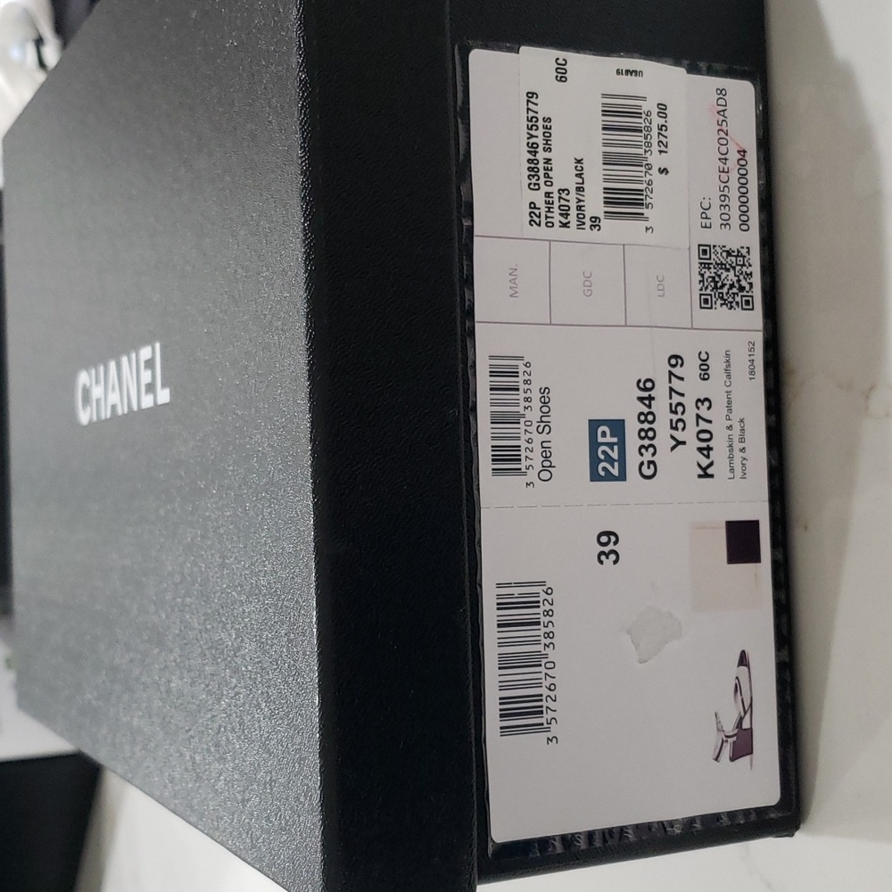 Chanel shoe box